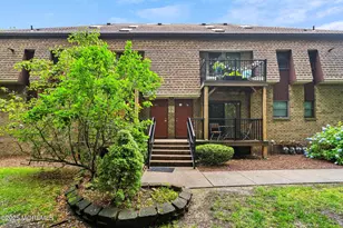 13 Ginger Ct, Eatontown, NJ 07724 - Photo 1