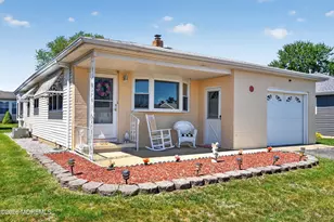 17 Corinth Pl, Toms River Township, NJ 08757 - Photo 1