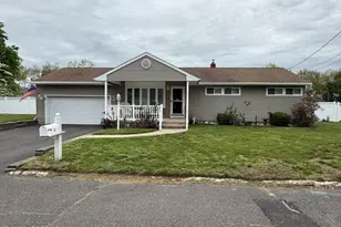 27 Maplecrest Dr, Neptune Township, NJ 07753 - Photo 1
