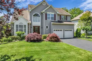 32 Heritage Dr, Shrewsbury, NJ 07702 - Photo 1