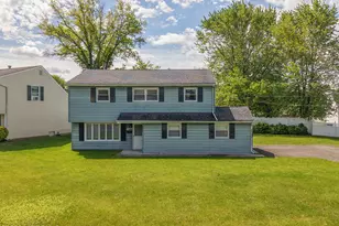 17 Coach Dr, Hazlet Township, NJ 07730 - Photo 1