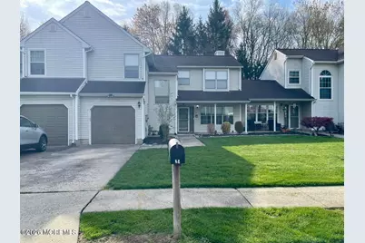 21 Evergreen Drive, East Windsor Township, NJ 08520 - Photo 1
