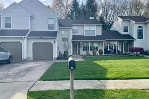 21 Evergreen Dr, East Windsor Township, NJ 08520 - Photo 1