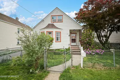 611 Pacific Avenue, Perth Amboy, NJ 08862 - Photo 1