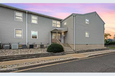 213 Main Street #18, Keansburg, NJ 07734 - Photo 1