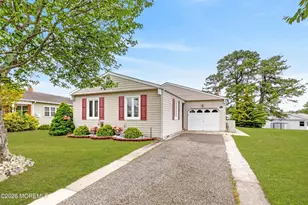 25 Plymouth Dr, Toms River Township, NJ 08757 - Photo 1