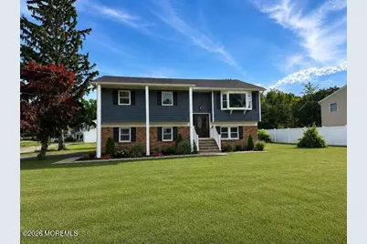104 Sunset Court, Middletown, NJ 07748 - Photo 1