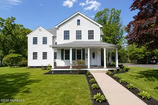 138 Church St, Belford, NJ 07718 - Photo 1