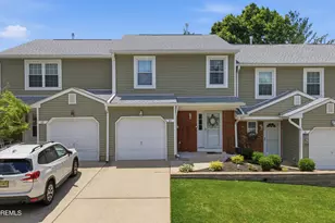 20 Oak Ln, Eatontown, NJ 07724 - Photo 1
