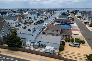 201 Hayes Ct, Lavallette, NJ 08735 - Photo 1