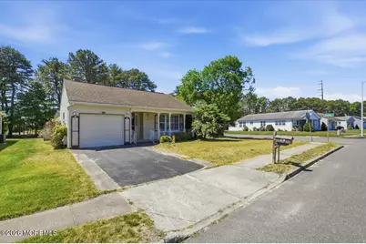 112 Pulaski Boulevard, Toms River Township, NJ 08757 - Photo 1