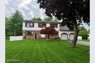 11 Sandpiper Drive, Manalapan Township, NJ 07726 - Photo 1