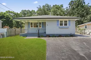 28 Pearl Dr, Howell Township, NJ 07731 - Photo 1