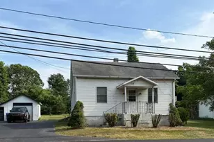 85 Pergola Ave, Monroe Township, NJ 08831 - Photo 1