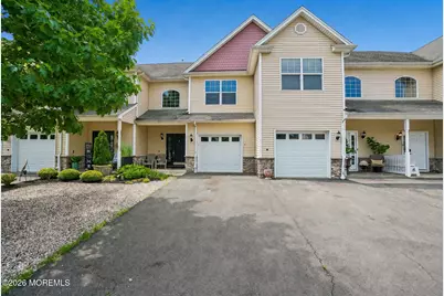 100 Pine Street #5, Lakehurst, NJ 08733 - Photo 1