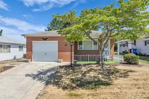 35 Puerto Vallarta St, Toms River Township, NJ 08757 - Photo 1
