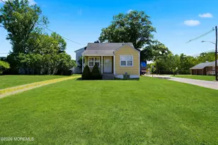 350 Suttons Ln, Edison, NJ 08817 - Photo 1