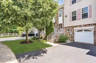 20 Russell Ct, Matawan, NJ 07747 - Photo 1