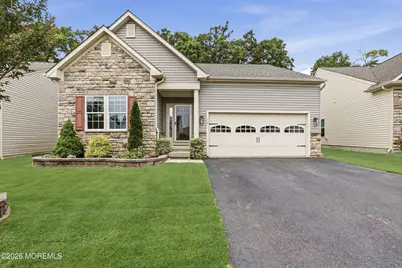 14 La Quinta Lane, Lakewood, NJ 08701 - Photo 1