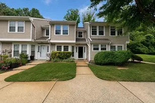 26 Duncan Way, Freehold, NJ 07728 - Photo 1