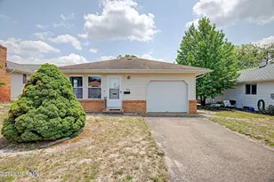 658 Jamaica Blvd, Toms River Township, NJ 08757 - Photo 1