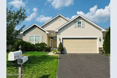 7 Eagle Ridge Circle, Lakewood, NJ 08701 - Photo 1