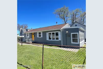 10 Lake Avenue, Keyport, NJ 07735 - Photo 1