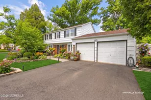 53 Maxwell Ln, Manalapan Township, NJ 07726 - Photo 1
