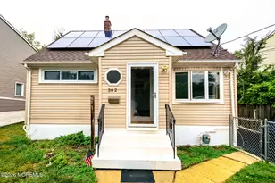 302 Edgeview Rd, Keyport, NJ 07735 - Photo 1