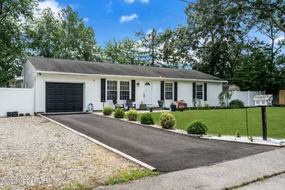 417 Chestnut Drive, Lanoka Harbor, NJ 08734 - Photo 1