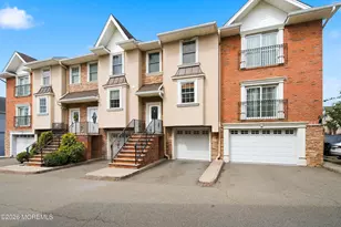 4 Jeanine Ln, Wallington, NJ 07057 - Photo 1