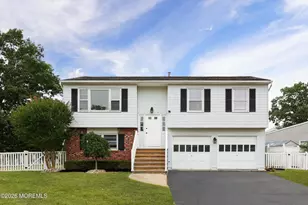 17 Wisteria Pl, Howell Township, NJ 07731 - Photo 1