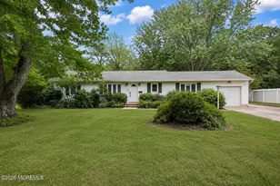 29 Highview Cir, Middletown, NJ 07748 - Photo 1
