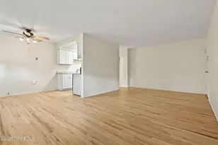 63 Stonehurst Blvd, Freehold, NJ 07728 - Photo 5