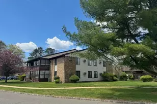 118 Amberly Dr, Manalapan Township, NJ 07726 - Photo 1