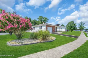 170 Port Royal Dr, Toms River Township, NJ 08757 - Photo 1
