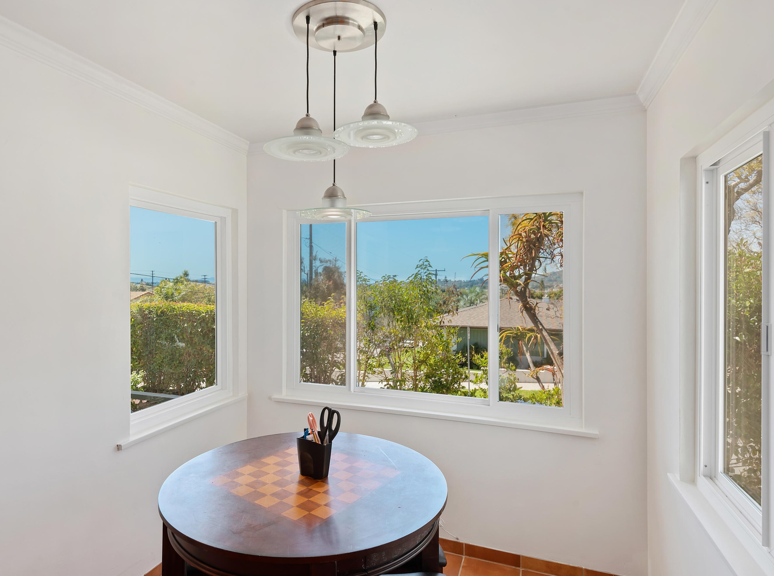 502 Chiquita Rd, Santa Barbara CA  93103-2540 exterior