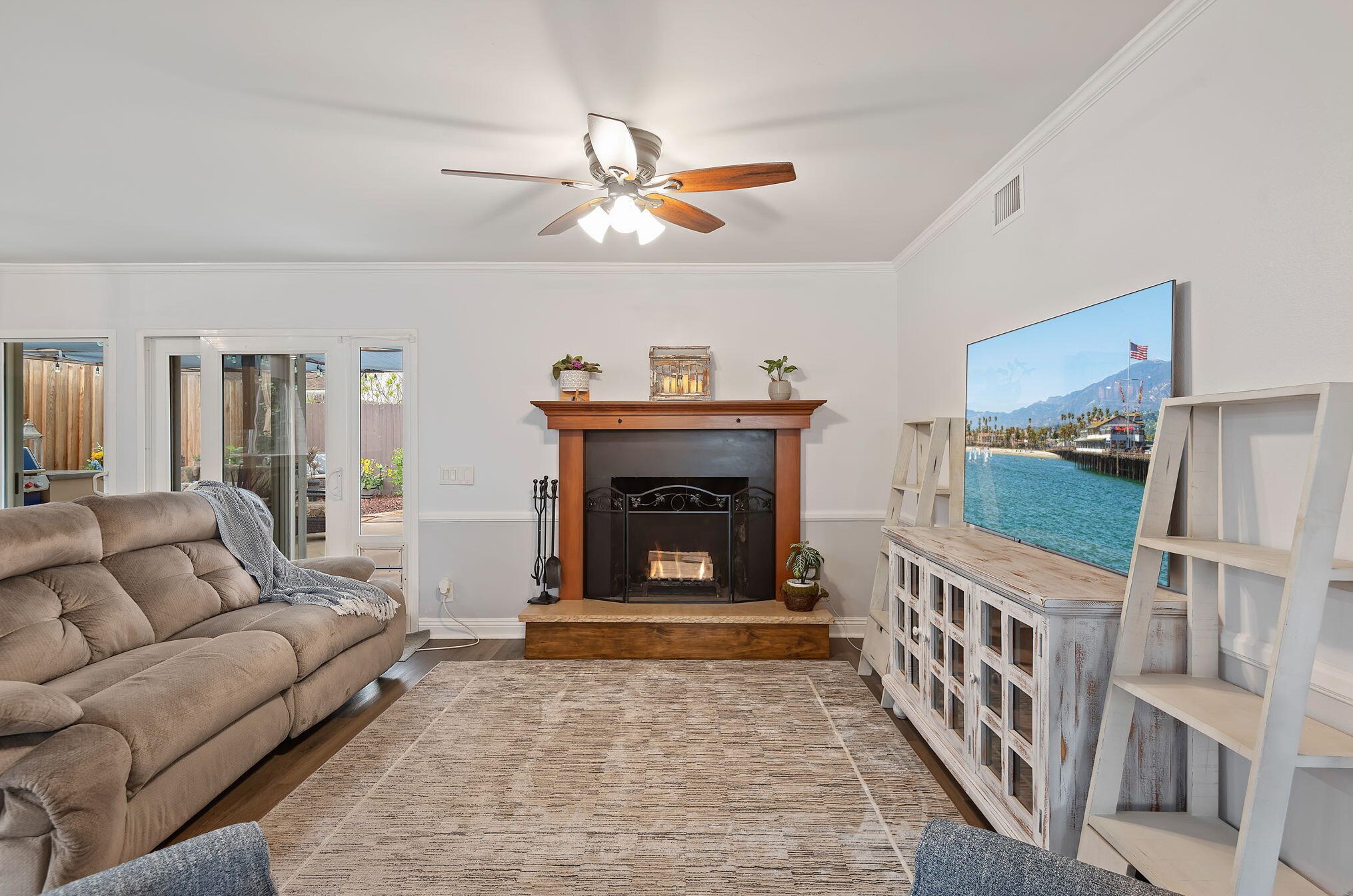 280 Savona Ave, Santa Barbara CA  93117-1202 exterior