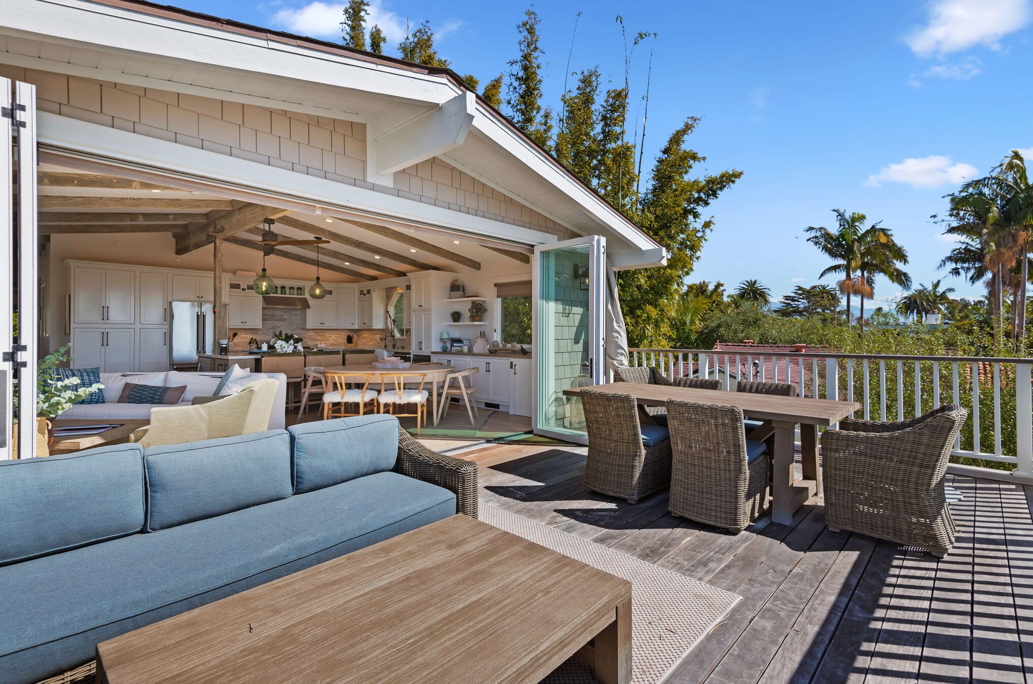 1530 Shoreline Dr, Santa Barbara CA  93109-2073 exterior