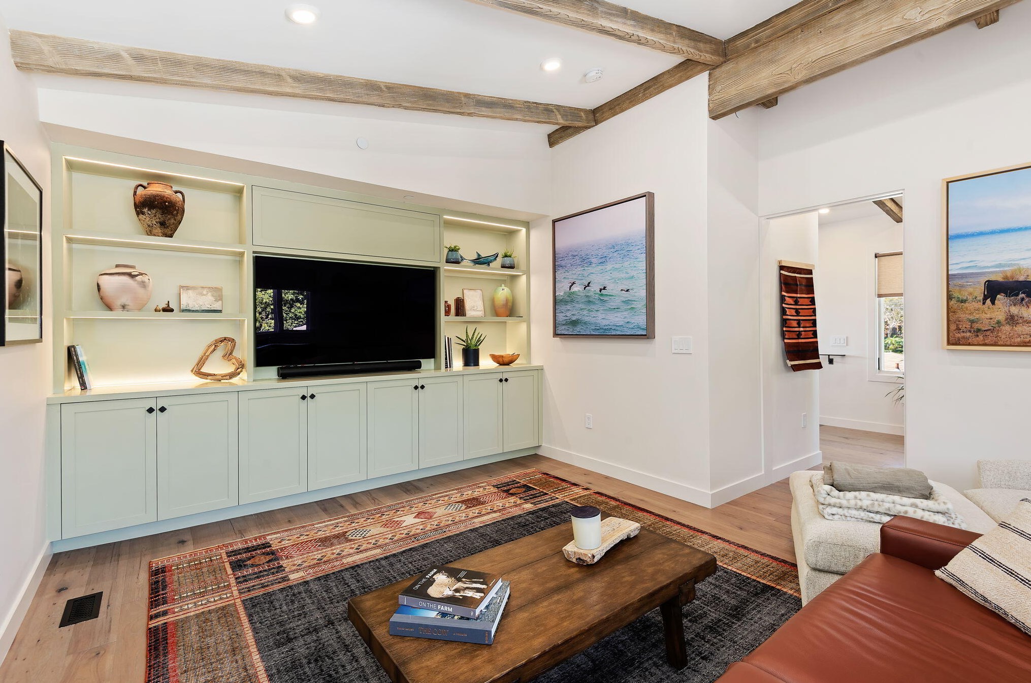 1530 Shoreline Dr, Santa Barbara CA  93109-2073 exterior