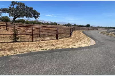 1699 Calzada Avenue, Santa Ynez, CA 93460 - Photo 3