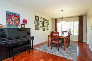 718 Pamela Wood St, Thousand Oaks, CA 91320 - Photo 9