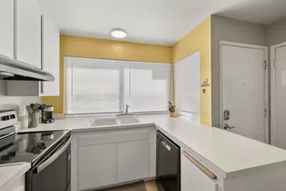 4700 Sandyland Road #23, Carpinteria, CA 93013 - Photo 5