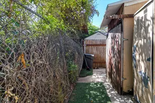 309 W Victoria St, Santa Barbara, CA 93101 - Photo 13