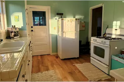 1221 Laguna Street, Santa Barbara, CA 93101 - Photo 13