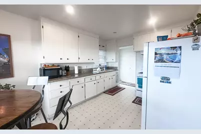 1750 Prospect Avenue, Santa Barbara, CA 93103 - Photo 9