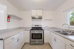 834 W Valerio St, Santa Barbara, CA 93101 - Photo 7