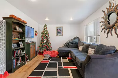 916 W Micheltorena Street, Santa Barbara, CA 93101 - Photo 13