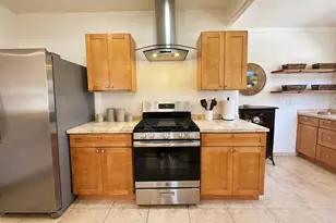 910 W Anapamu St, Santa Barbara, CA 93101 - Photo 13