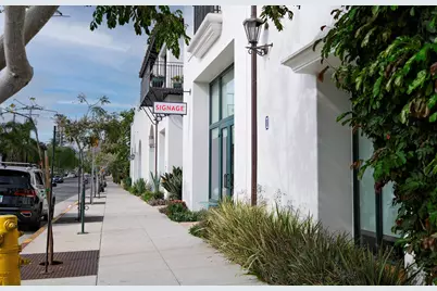 8 W Victoria Street, Santa Barbara, CA 93101 - Photo 3
